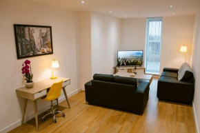 Bracknell Lexicon 4-Bed Apartment Royal Winchester
